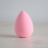 ESPONJA DE MAQUILLAJE CON ESTUCHE (GOTA DE AGUA/FUCSIA)