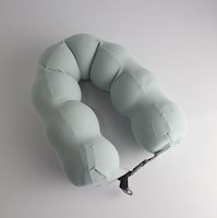 ALMOHADA CERVICAL DE ESPUMA VISCOELASTICA FORMA GUISANTE