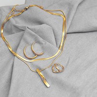 Set De Joyería Modelo Argolla Dorado