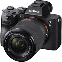Camara Sony Alpha a7 III + Lente FE 28-70mm f/3.5-5.6 OSS + estuche + mem. 128Gb