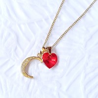 Collar Dorado Dije Letra Inicial C con Cristal Corazón Rojo