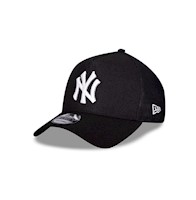 Gorra New York Yankees MLB 9Forty BlackWhite Trucker Aframe