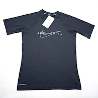 Polo Licra Nike UPF 40+ Manga Corta - Negro