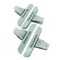 Set Clips para Snacks por 4 Und Snoopy Peanuts