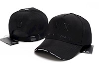 GORRA ARMANI EXCHANGE / COLOR: NEGRO