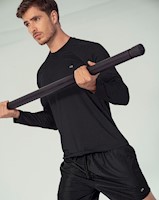 Camiseta deportiva masculina manga larga con protección UV