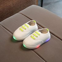 Zapatillas modelo vans con luces led color blanco