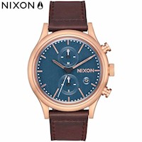 Reloj Nixon Station A11632629 Para Hombre Fecha Cronómetro Acero Inoxidable Cuero Marrón Dial Azul Turquesa