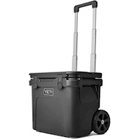 YETI Roadie 32 Cooler Con Ruedas Y Mango Retráctil | Gris