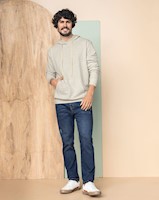 Camiseta masculina manga larga con capucha y tiras de ajuste