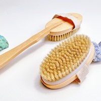 BODY BRUSH CEPILLO CORPORAL DE BAMBÚ EXFOLIANTE