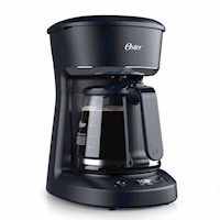 Cafetera programable Oster de 12 tazas con auto apagado BVSTDCP12B