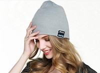 GORRO BLUETOOTH CON MÚSICA Y RESPONDE LLAMADAS COLOR GRIS CLARO