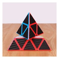Cubo Magico Triangular 3x3 Color Negro Borde de Color Regalo Divertido Y+Ligas Regalo