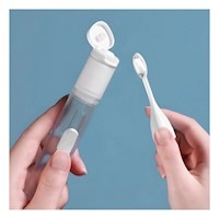 Estuche Practico de Higiene Bucal con Cepillo de Color Blanco