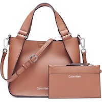 CALVIN KLEIN ESTELLE NOVELTY CROSSBODY DE CUERO VEGANO, FUNCIONAL Y ELEGANTE,
