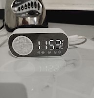 Mini Reloj Despertador Inteligente con Altavoz Bluetooth