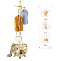 PERCHERO ORGANIZADOR CON CESTA PARA ROPA 6 GANCHOS DORADO