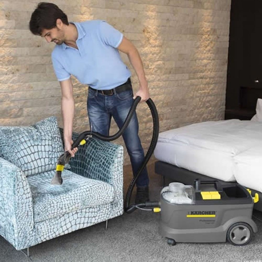 Lava/Aspiradora de Tapices 1250W 10 Lt  Karcher Puzzi 10/1