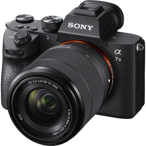 Camara Sony Alpha a7 III + Lente FE 28-70mm f/3.5-5.6 OSS + estuche + mem. 128Gb