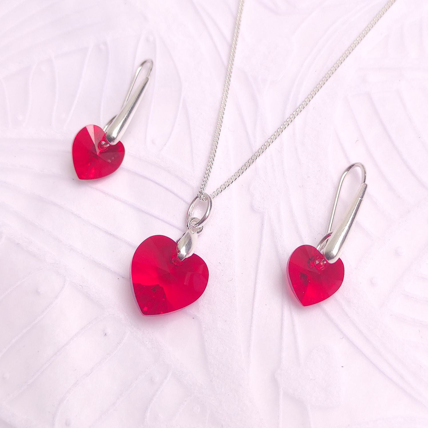 Set Collar + Aretes de Plata 925 con Cristal Swarovski Corazón Rojo – Regalo Perfecto para Mujer