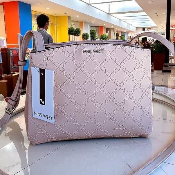 Cartera Nine West Cindy Sophisticase paric rosa