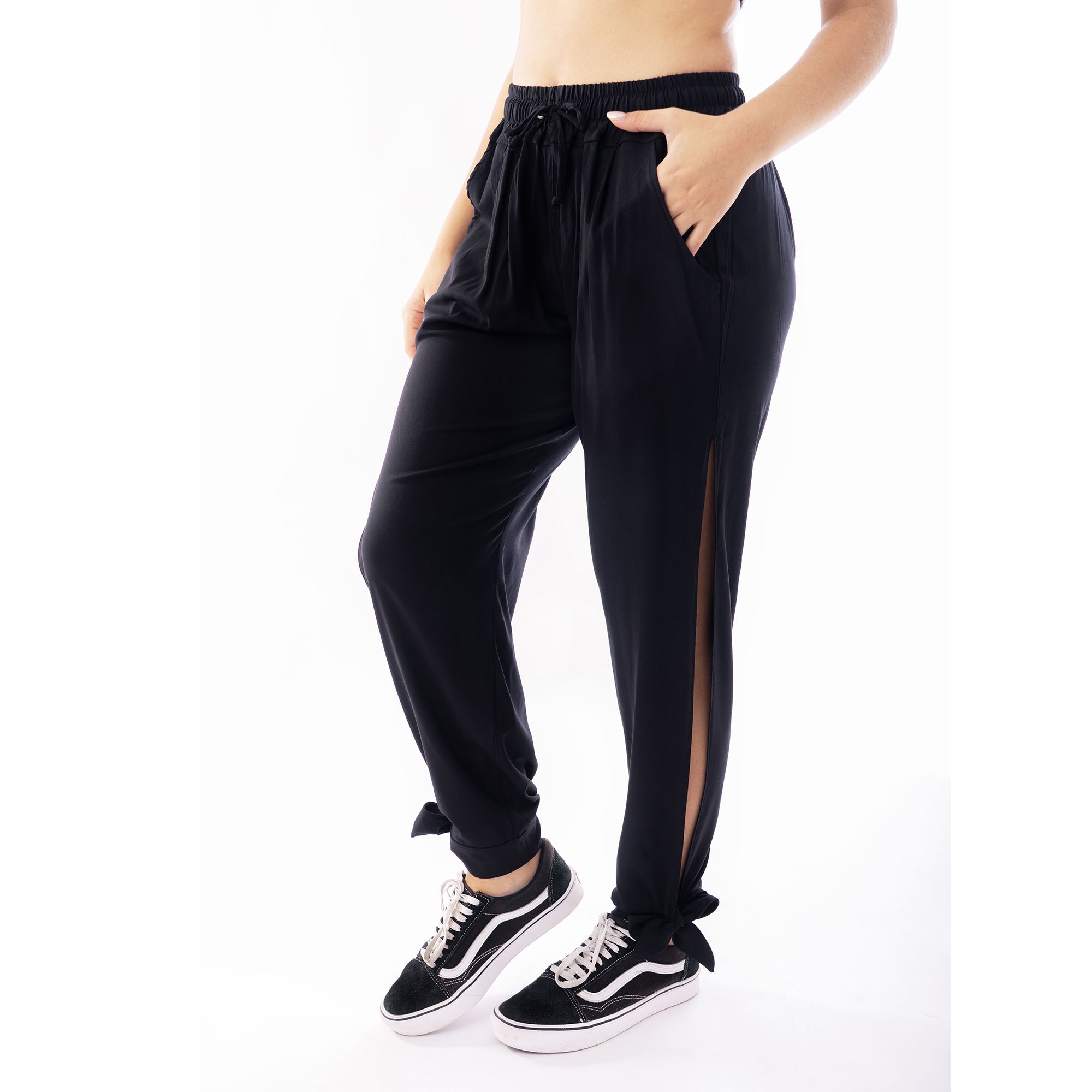 Pantalón Jogger Kinetix Urban Flow Negro Algodón Mujer