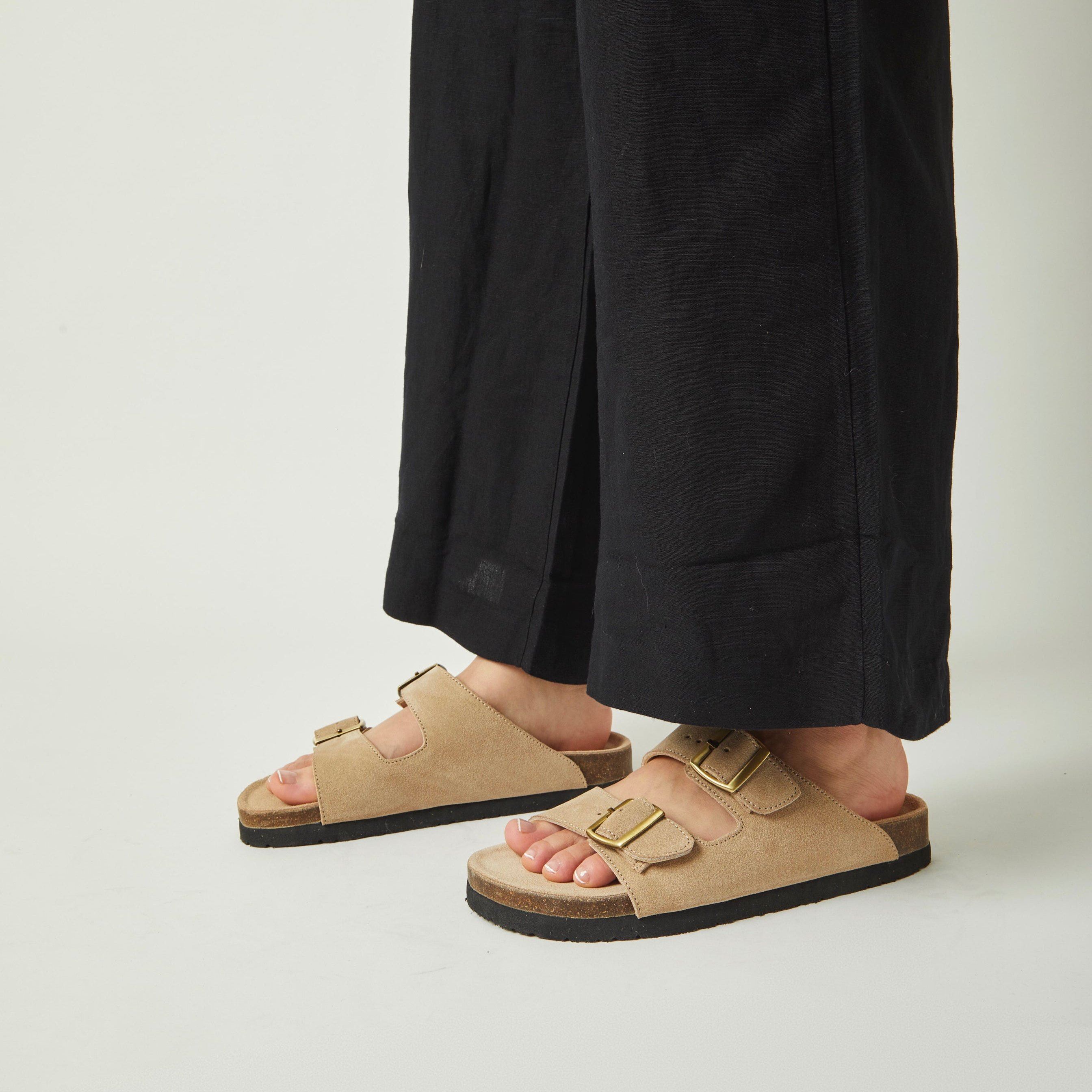 Sandalias casual mujer en cuero color beige