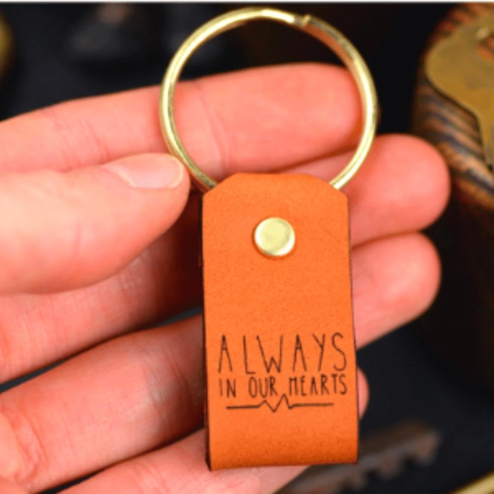 LLAVERO DE CUERO CON MENSAJE - Always in our Heart