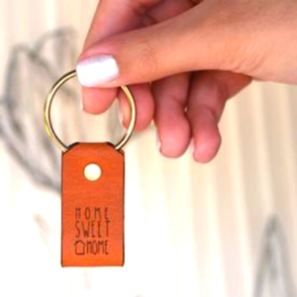 LLAVERO DE CUERO CON MENSAJE - Home Sweet Home