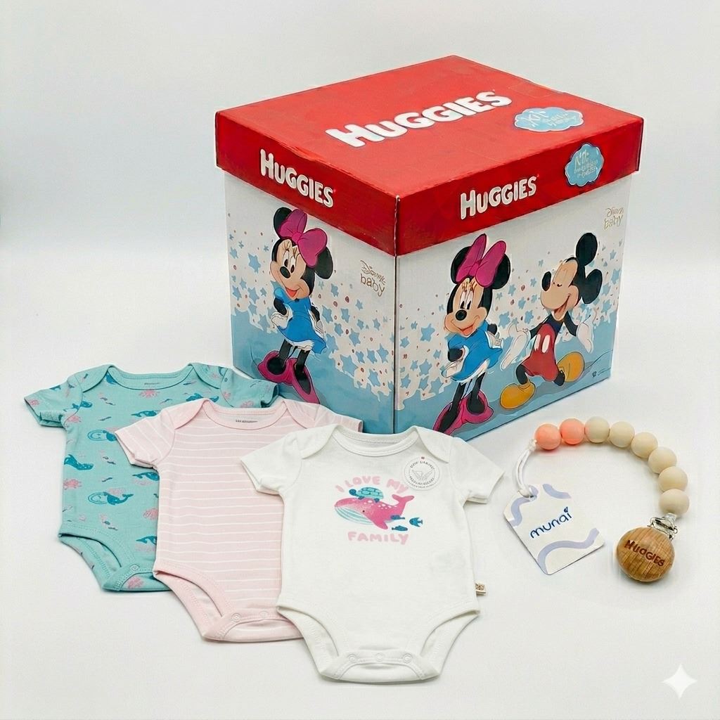 BODY NIÑA HUGGIES PACK X3 ALGODÓN ORGÁNICO COLOR BLANCO 6 MESES + PORTACHUPÓN Y CAJA DISNEY DE REGALO