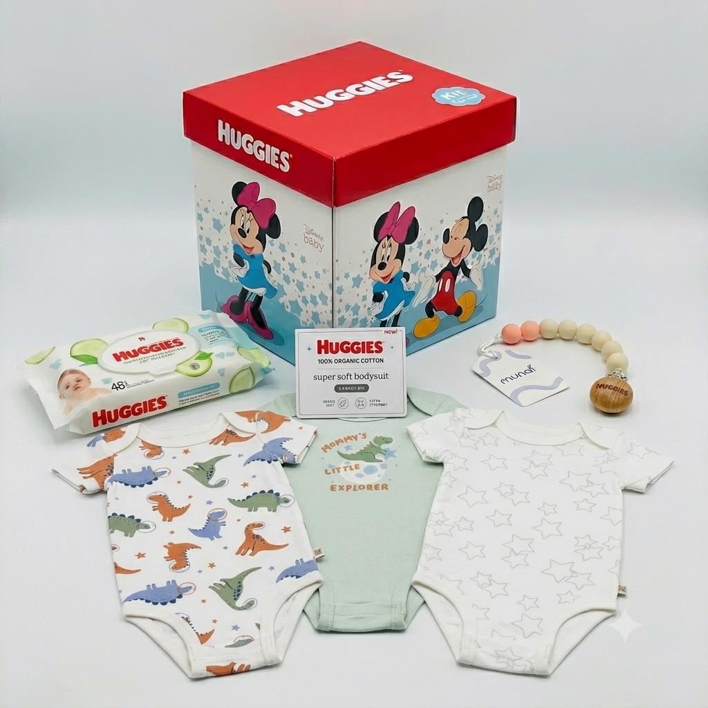 Pack de 3 bodies huggies niño jurasico 3 meses + toallitas húmedas 48 unid + portachupón + caja de regalo
