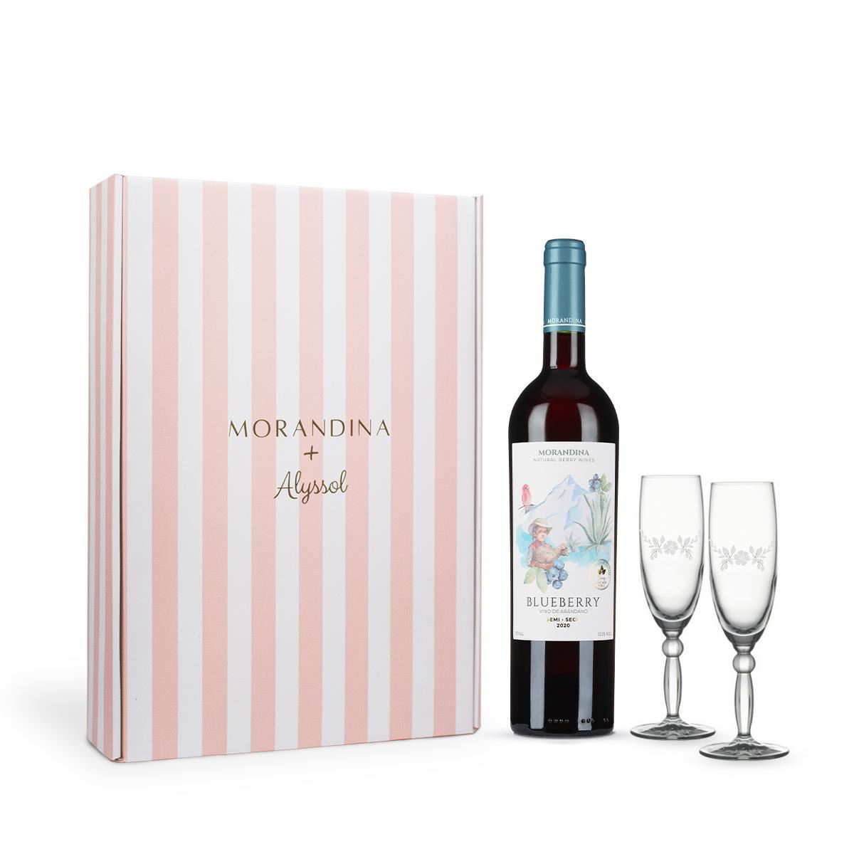 Set Berry Woman Morandina - Vino Blueberry semi seco bot 750ml + 2 copas