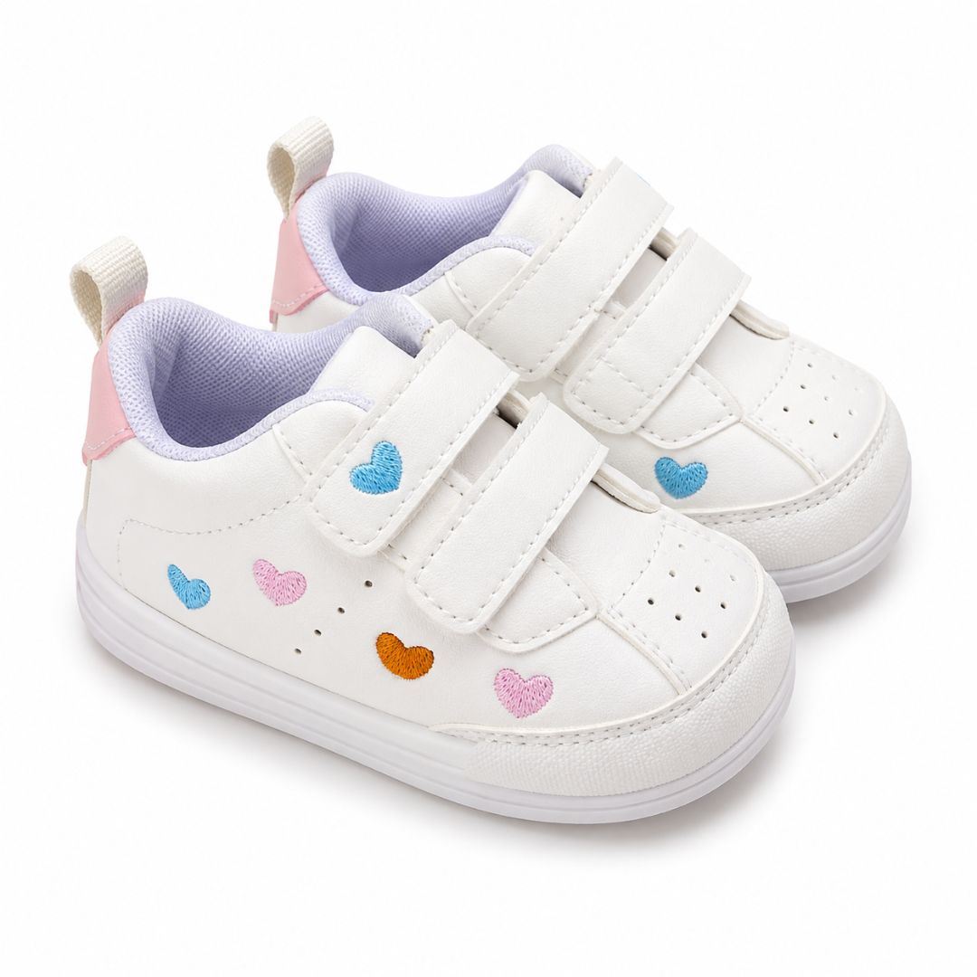 zapatilla para bebe niña 10 a 15 meses con corazoncitos