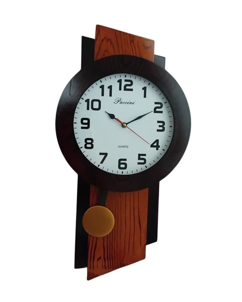 Reloj de pared con péndulo - sala comedor