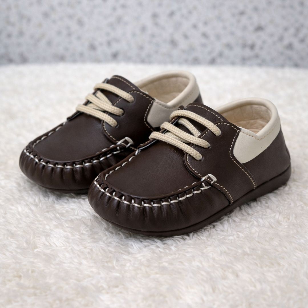 Zapatito De Bebe Hombre Infantil Color Marron oscuro Con Pasadores